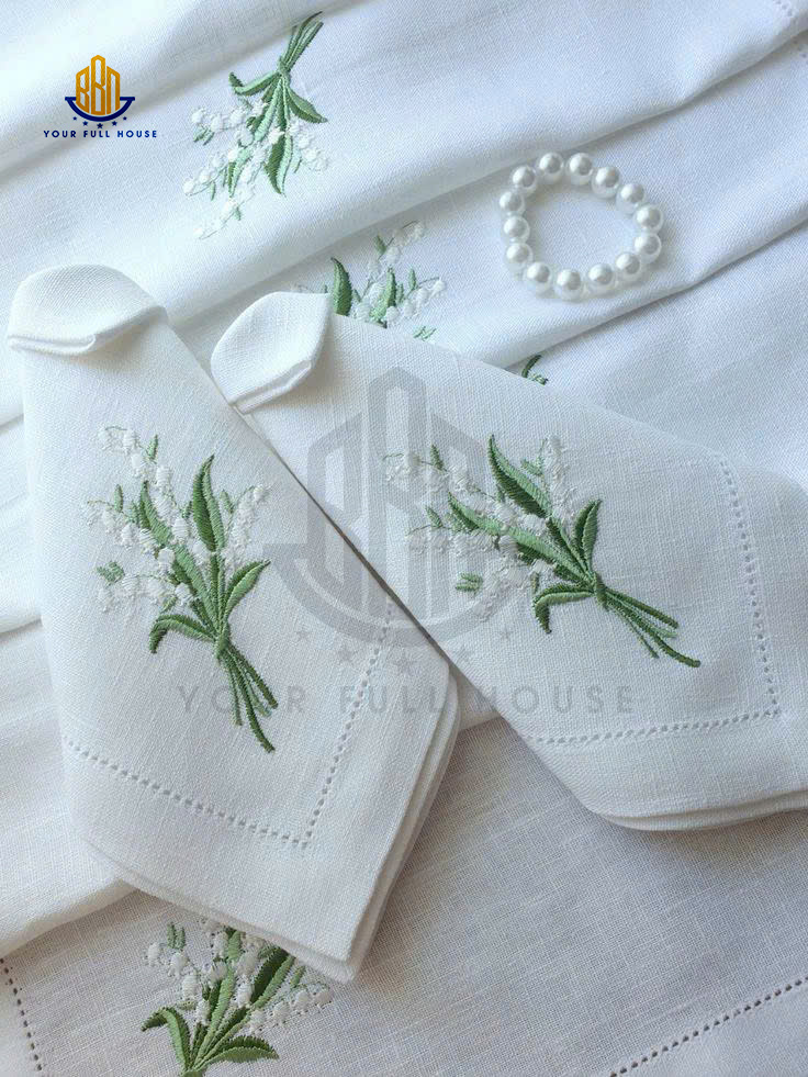 Khăn tay linen, thương hiệu BBN, thêu tay theo yêu cầu khách hàng, made in Việt Nam